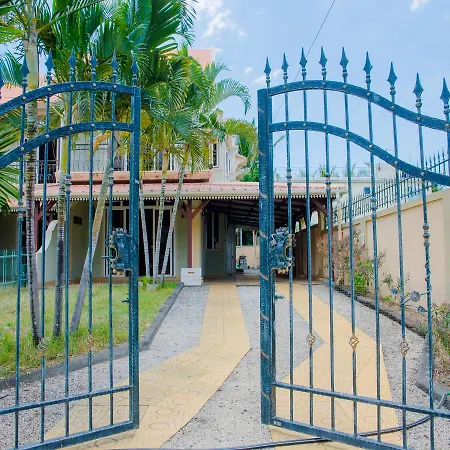 Indravilla Flic en Flac Exterior photo